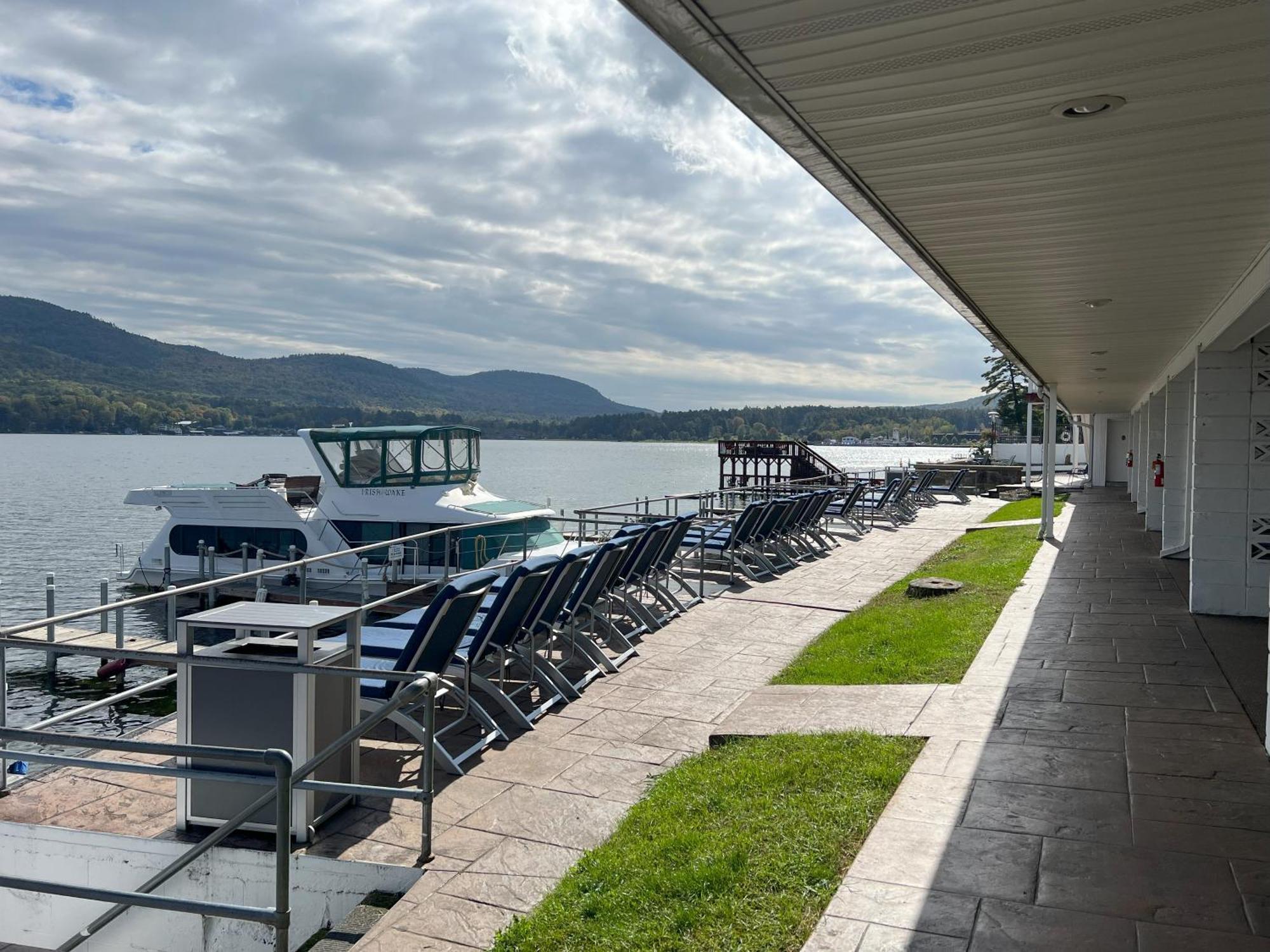 Georgian Lakeside Resort Lake George Ngoại thất bức ảnh